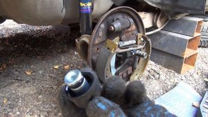 #12. VW Passat B2. Замена задних тормозных колодок и цилиндров