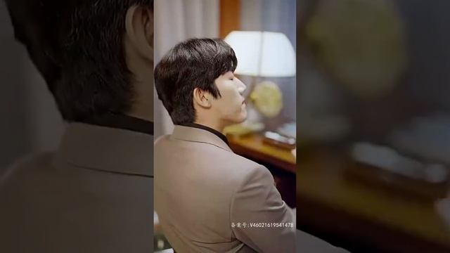 【ENG】20嵗的女大學生和多金帥氣的總裁大叔閃婚了，可我只想跟他談戀愛怎麽辦？在綫問，挺急的！！❤全集#腹黑 #甜寵 #霸道總裁 #drama #搞笑 #先婚后爱 #最火短剧推荐 смотреть онлайн