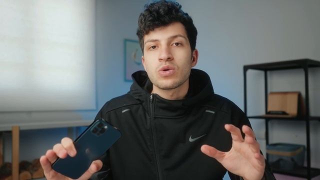 خمس شهور كاملين مع - iPhone 12 Pro ! смотреть онлайн