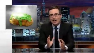 Джон Оливер о параде на Красной Площади. ‪Перевёл и озвучил‬ Андрей Бочаров