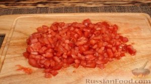 Щи из молодой капусты с помидорами (на курином бульоне)