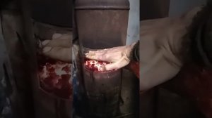 дымит буржуйка.