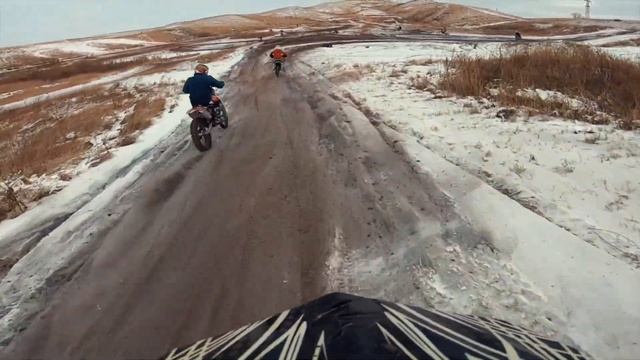Первый выезд на Петрошине смотреть онлайн