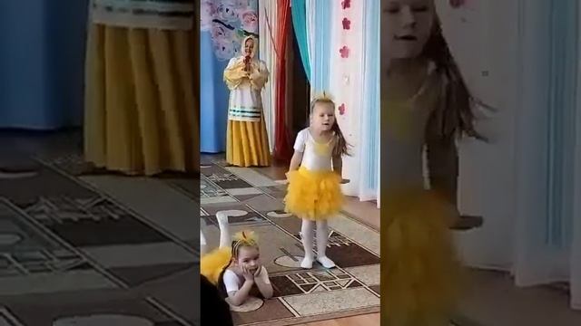 Весенний праздник у внучки Василисы детский садик город Фокино 2023 год смотреть онлайн