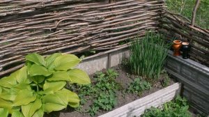 дачные беседки своими руками из подручного материала