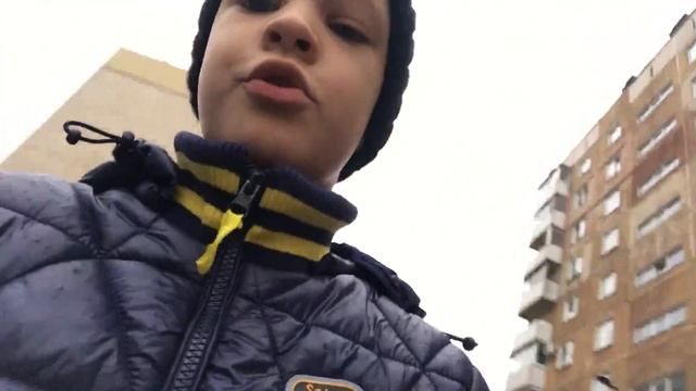 В поисках собаки ? (не катка на самокате) смотреть онлайн