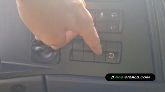 70163777 Mercedes Atego смотреть онлайн