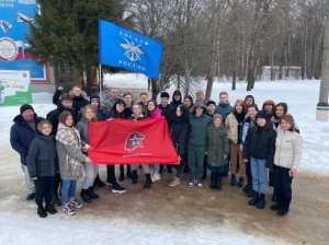 НАШИ СТУДЕНТЫ СОВЕРШИЛИ СЕРИЮ ПРЫЖКОВ С ДЕСАНТНЫМИ ПАРАШЮТАМИ