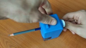 Механическая точилка для карандашей