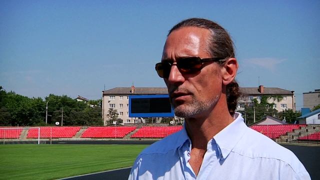 Триває реконструкція стадіону "Авангард" смотреть онлайн