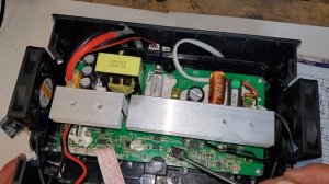 Ремонт зарядной станции Bluetti EB70 716Wh/1000W своими руками.