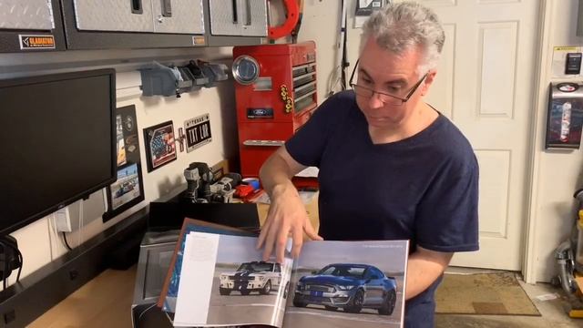 Unboxing: 2019 Ford Shelby GT350 Owners Supplement смотреть онлайн