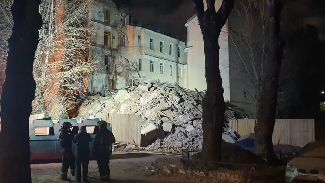 В историческом центре Санкт-Петербурга рухнул шестиэтажный дом