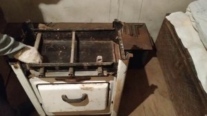 РАЗБИРАЕМ СТАРУЮ ГАЗОВУЮ ПЛИТУ 60-70х ГОДОВ. ИЩЕМ ЦВЕТМЕТ. ЧТО РАЗДОБЫЛИ?