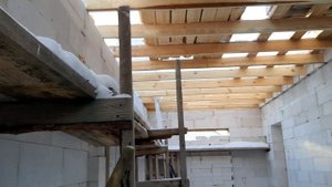 5 ноября. Газоблок на деревянное перекрытие. Дом из газоблока. Рудный.