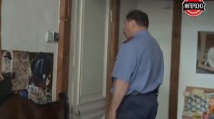 Муж пришел домой с работы. Прикол муж, жена, любовник.