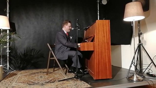 Романс "Мы только знакомы" поёт Мацей Клоциньский Maciej Klociński romans "Znamy się tylko ze sobą"