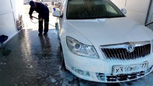 Автомойка самообслуживания. Моем авто с щеткой за 100 р.