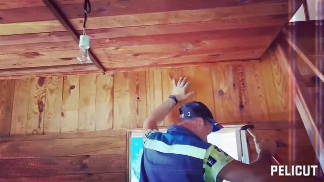 Сделали электропроводку в кабель канале в дачном домике с подключением к линии электропередач. смотреть онлайн