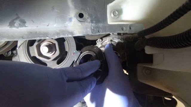 Honda Civic AC Clutch Removal & Install смотреть онлайн
