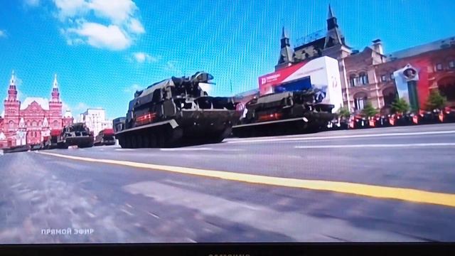 #ПАРАД #ПОБЕДЫ 24.06.20 #КРАСНАЯ #ПЛОЩАДЬ #МОСКВА #РОССИЯ #ТЕХНИКА ЧАСТЬ 4/ #YTB #DED #RUS смотреть онлайн