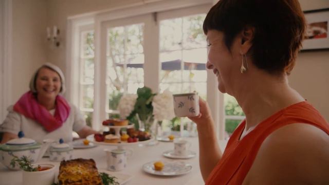 Lyndey Milan’s top tips for a successful morning tea смотреть онлайн