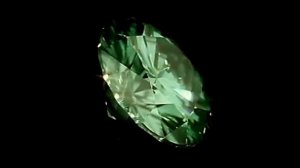 Зеленый изумрудный муассанит