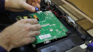 Сломался телевизор, развод в сервисном  центре.  Выключается после включения,ремонт