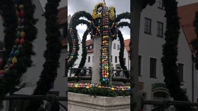 #easter decoration in #weiden #oldtown  #germanylife #shortvideo #shorts #bavaria #easteregg