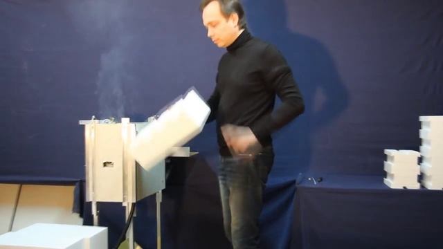 Резка полистирола для теплоблоков на оборудовании V-lab