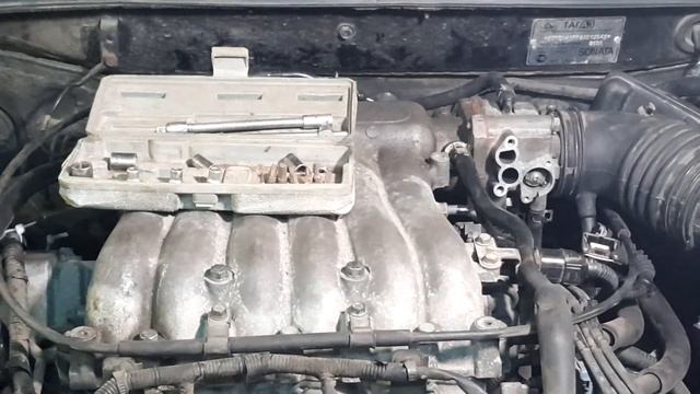 Замена датчика положения дроссельной заслонки автомобиля Хендай Соната смотреть онлайн