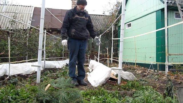 Способы укрытия винограда на зиму.Подготовка винограда к зимовке.Укрытие винограда на зиму.