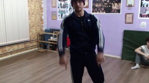 Брейк данс обучение b twist butterfly twist, B boy Слок