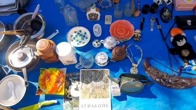 ПОИСКИ ИНТЕРЕСНОГО НА МОСКОВСКОЙ БАРАХОЛКЕ. ВИНТАЖНОЕ СТЕКЛО, ХРУСТАЛЬ, ФАРФОР, АНТИКВАРНЫЕ ПРЕДМЕТЫ