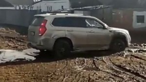 И все же я застрял! Китайский авто на бездорожье