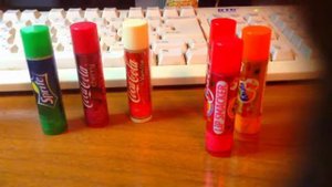 Lip smaker