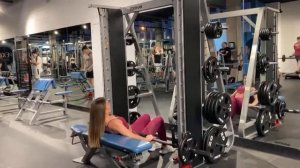 ягодичный мост в смите