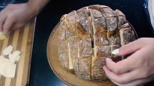 ЗАКУСОЧНЫЙ ХЛЕБ с СЫРОМ и ЗЕЛЕНЬЮ ?  #CookingOlya