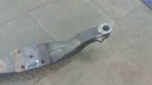 Передние балки Исузу 75 (ремонтные) на обмен