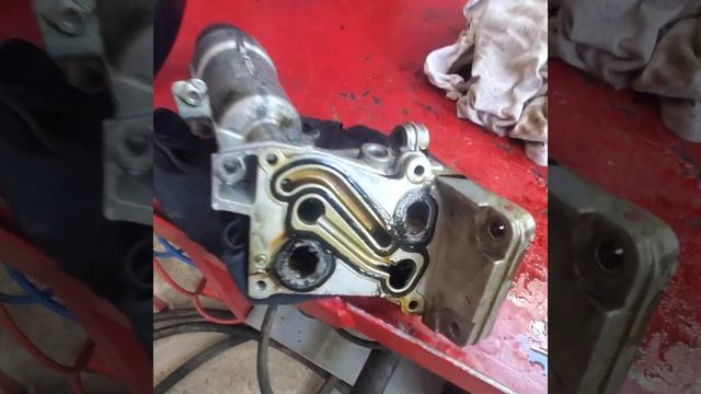 Эмульсия в системе охлаждения двигателя Мерседес. Промывка на сто Мастер Климат смотреть онлайн