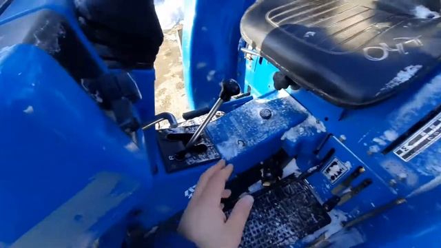 Полноприводный трактор ISEKI TL3200 с почвофрезой
