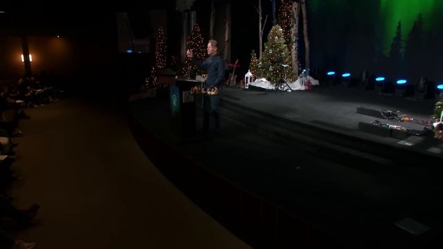 Into the Night: A Shepherd's Surprise - Luke 2:8-18 - Skip Heitzig смотреть онлайн