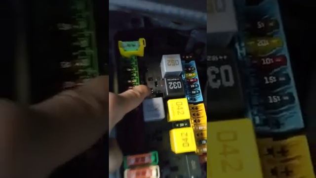 mercedes Vito stater realy and fuse location смотреть онлайн