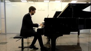 С. Прокофьев, Соната №7, части 2 и 3. Исполняет Андрей Васин.