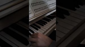 "Только у Любимой могут быть такие необыкновенные глаза"