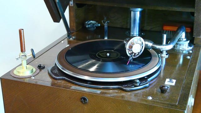 You Must Have Been a Beautiful Baby • Tommy Dorsey his Clambake Seven (EMG Xb Oversize Gramophone) смотреть онлайн