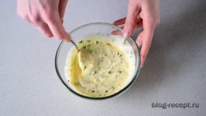 На завтрак: ОМЛЕТ с ТВОРОГОМ, сыром и зеленью