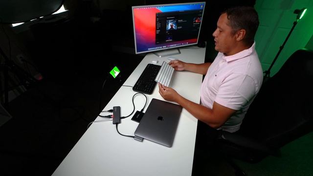 MacBook Pro M1 16GB - Vale a Pena pra Edição de Vídeo? смотреть онлайн