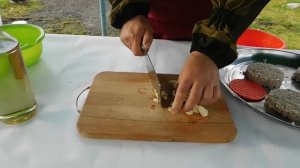 Сыроежки тушённые в сметане,огромные катлеты,и цыплёнок жаренный.