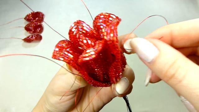 Бокаловидная роза. ? Урок 6 - Сборка бокала розы / Cup-shaped rose. Lesson 6 - Rose bud assembling смотреть онлайн